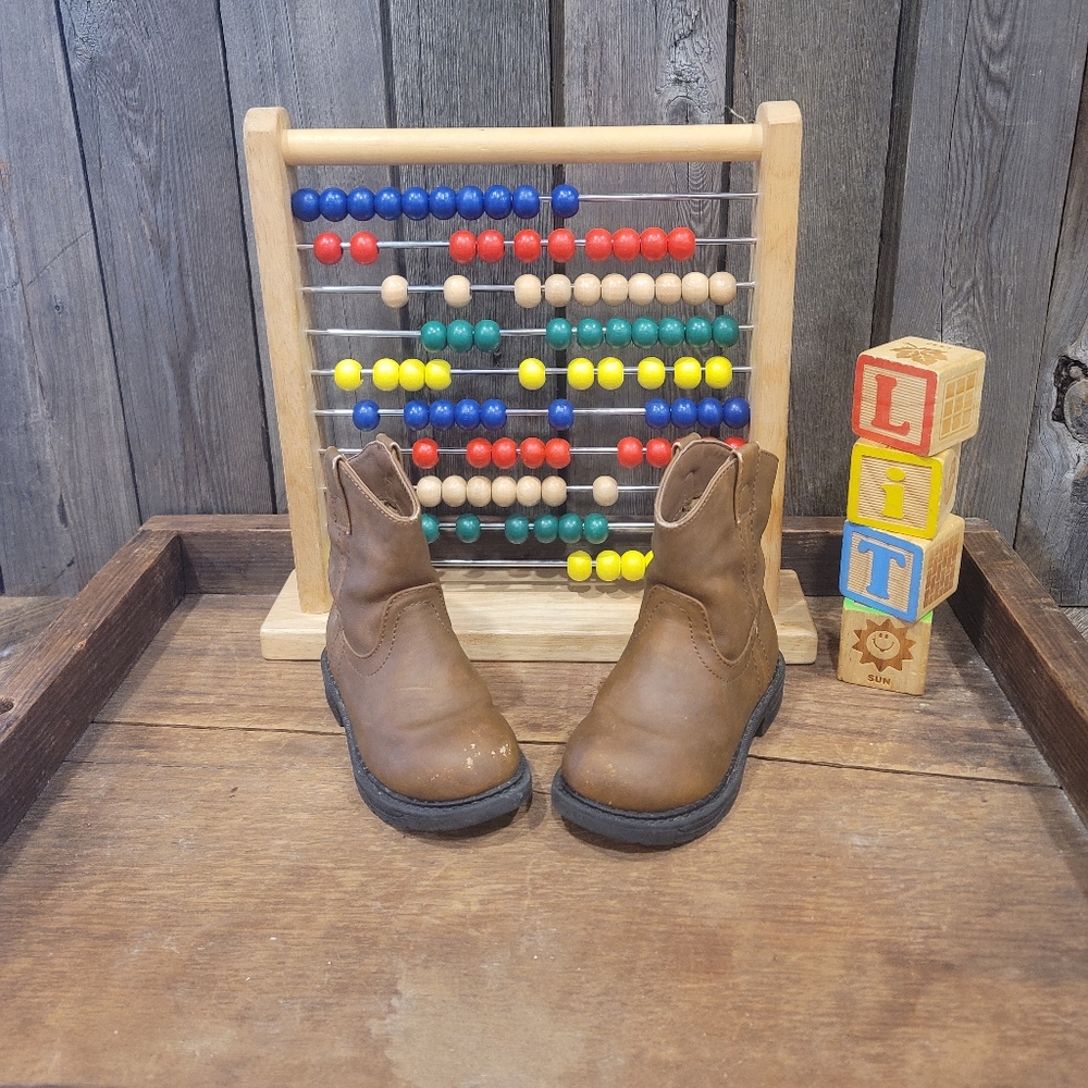 Infant/ toddler size 6M western boots Shoe Show brand  Lil Ryan style